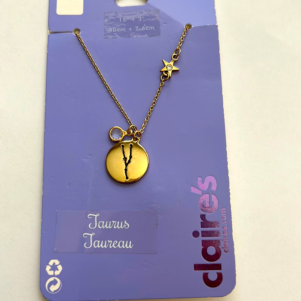 Claires Zodiac Necklace Taurus 3 For 20 12$